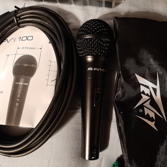 Peavey PVi100 1/4 Cardioid Dynamic Microphone with 1/4” XLR Cable and HTDZ mic - Picture 2 of 12